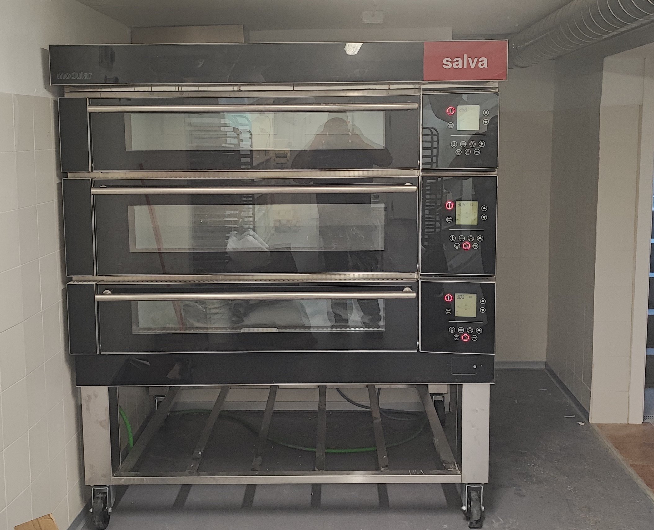 Modular en el nuevo obrador de Pasteleria El Diamante